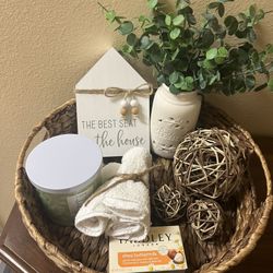 Bathroom Or Laundry Room Counter Tray Decor 