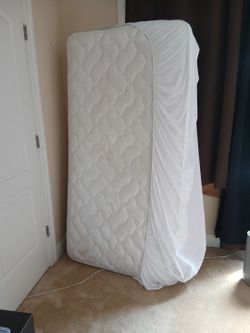 Twin serta matress