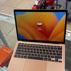 MacBook Air 13.3” 2020