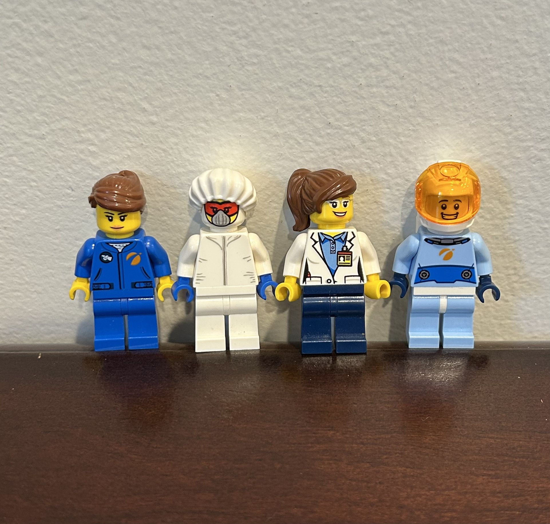 Lego City Minifigures NASA/Astronaut Lot-4