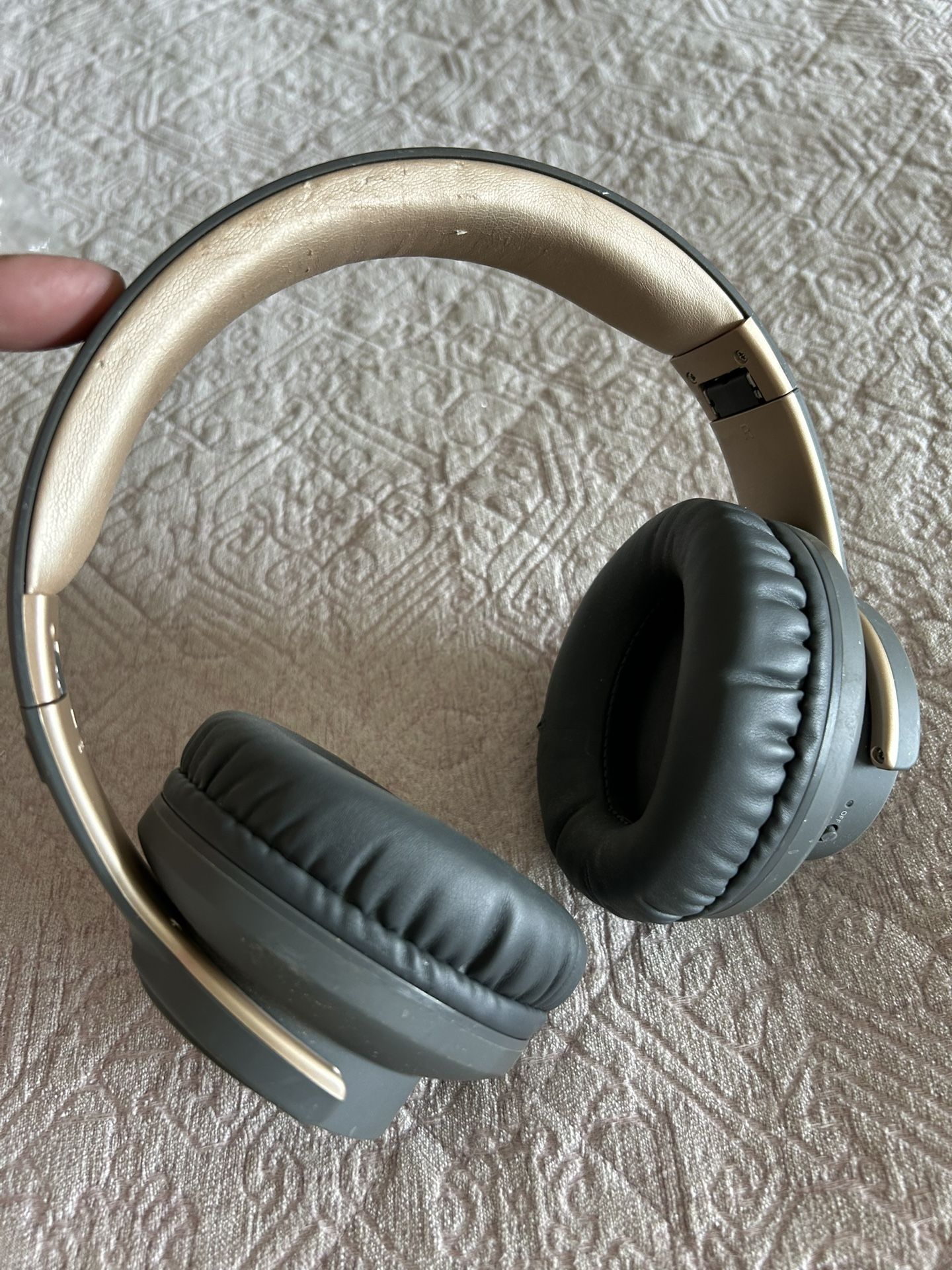 Picun Bluetooth Headphones