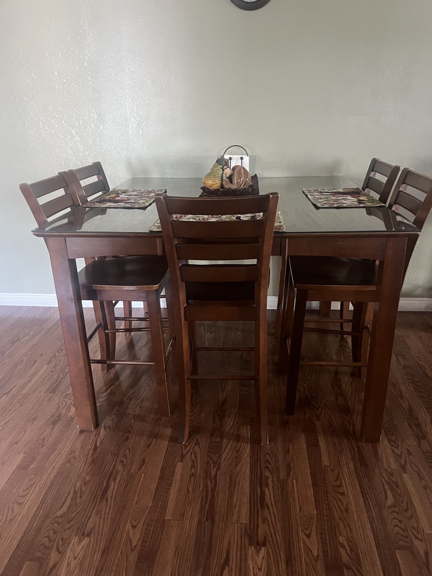 Dining Table Set