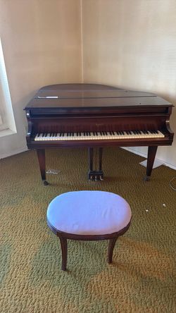 Howard Baby Grand Piano Mahogany