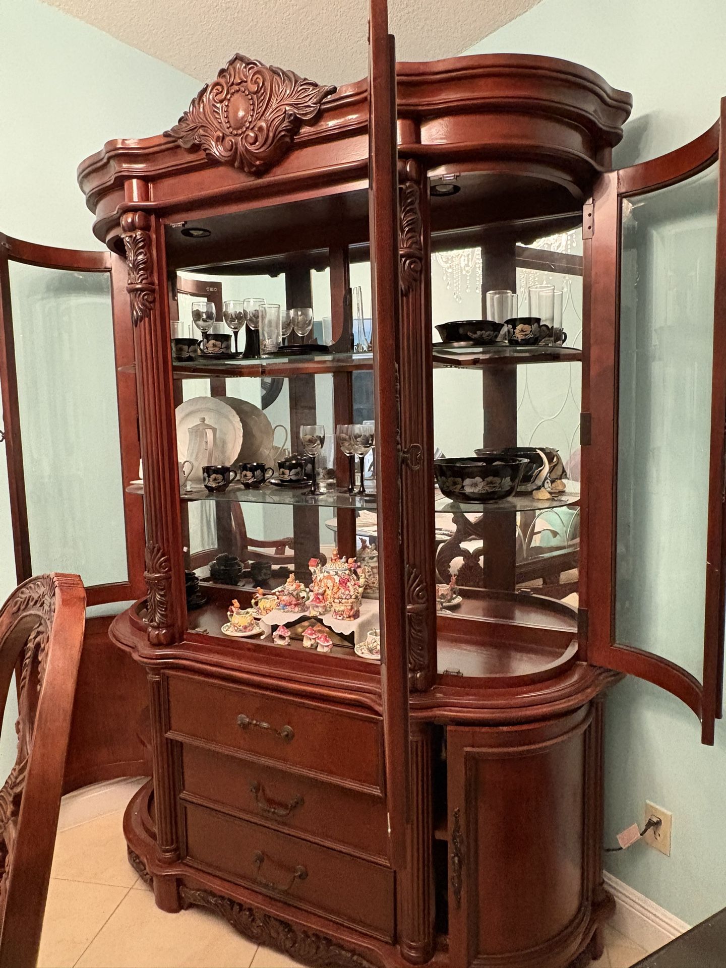 China Cabinet Hutch 