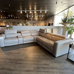 6PC Leather Power Reclining Sectional 