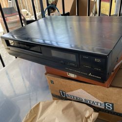Mitsubishi VHS Player 