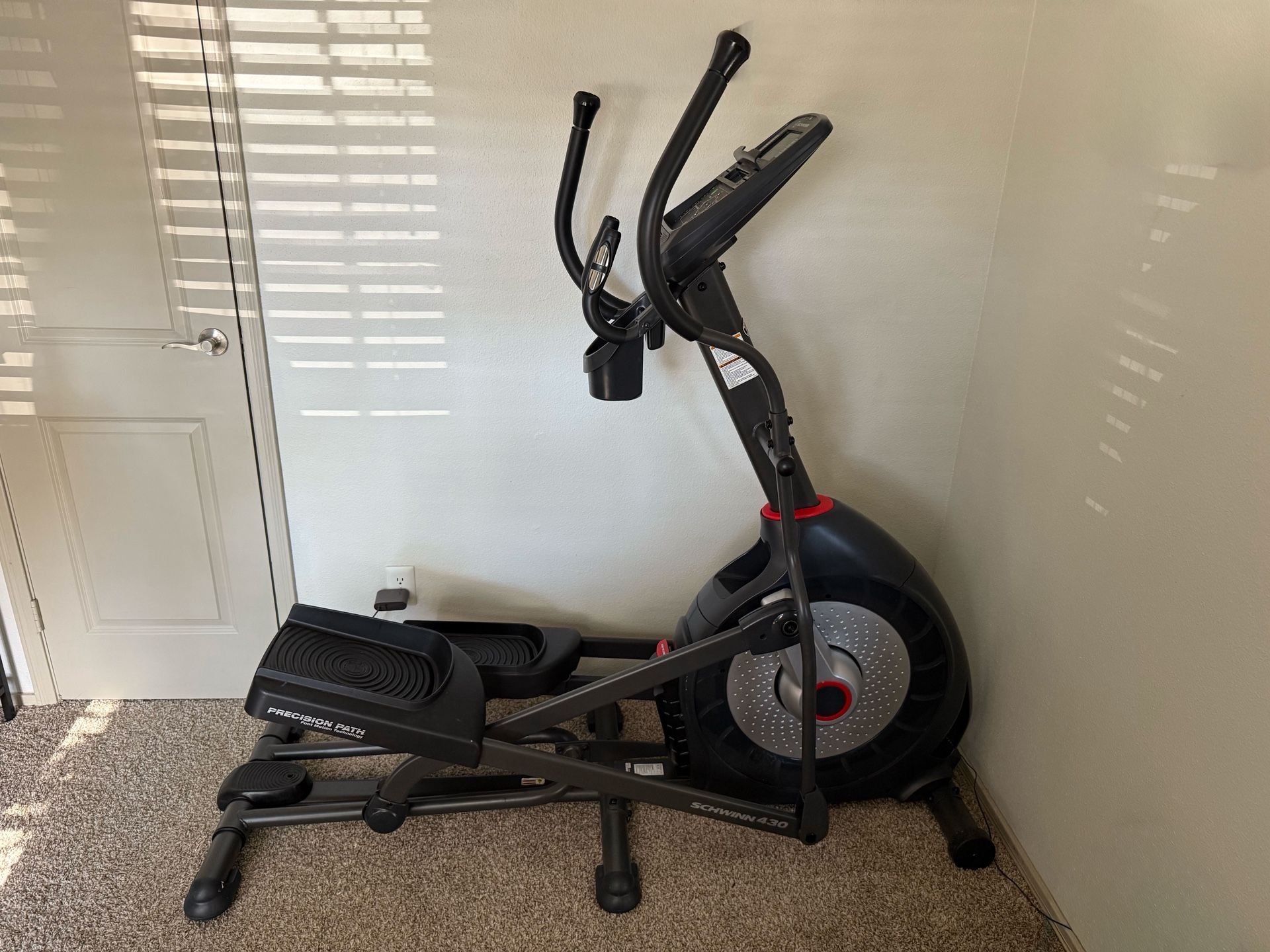Schwinn 430 Elliptical Machine