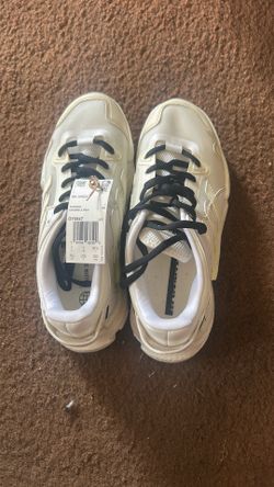 Addidas 8.5 Woman’s