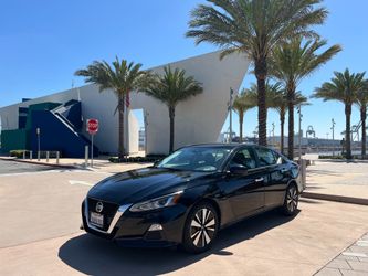 2022 Nissan Altima 2.5 SV Sedan 4D