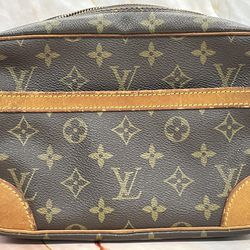 Louis Vuitton Trocadero crossbody bag