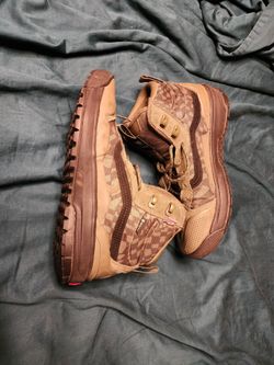 Vans gortex boots