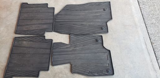 2018 Mazda 6 Floor Mats Great Condition