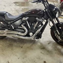 2005 Yamaha Roadstar