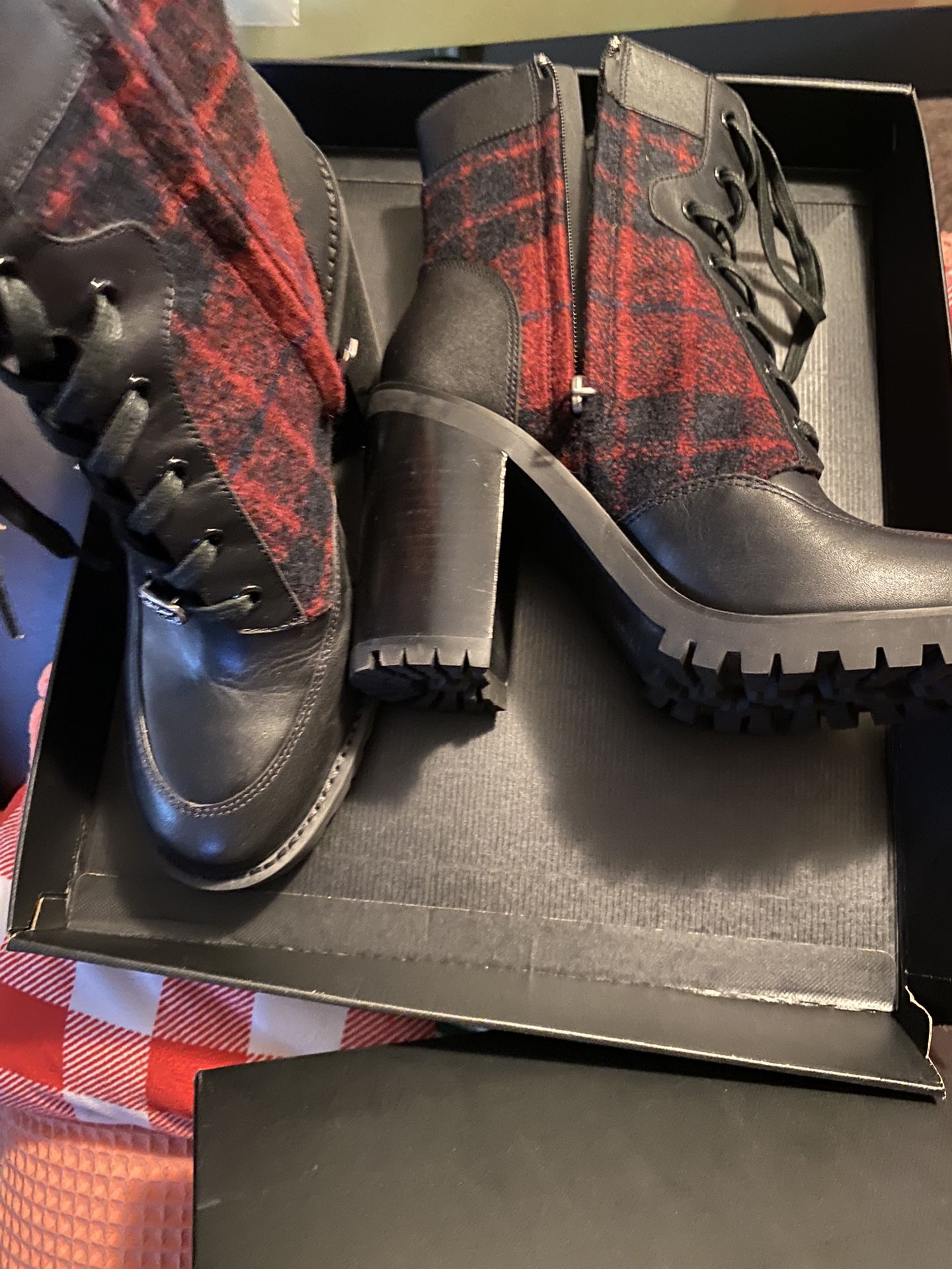 COACH BOTTIES Brand New