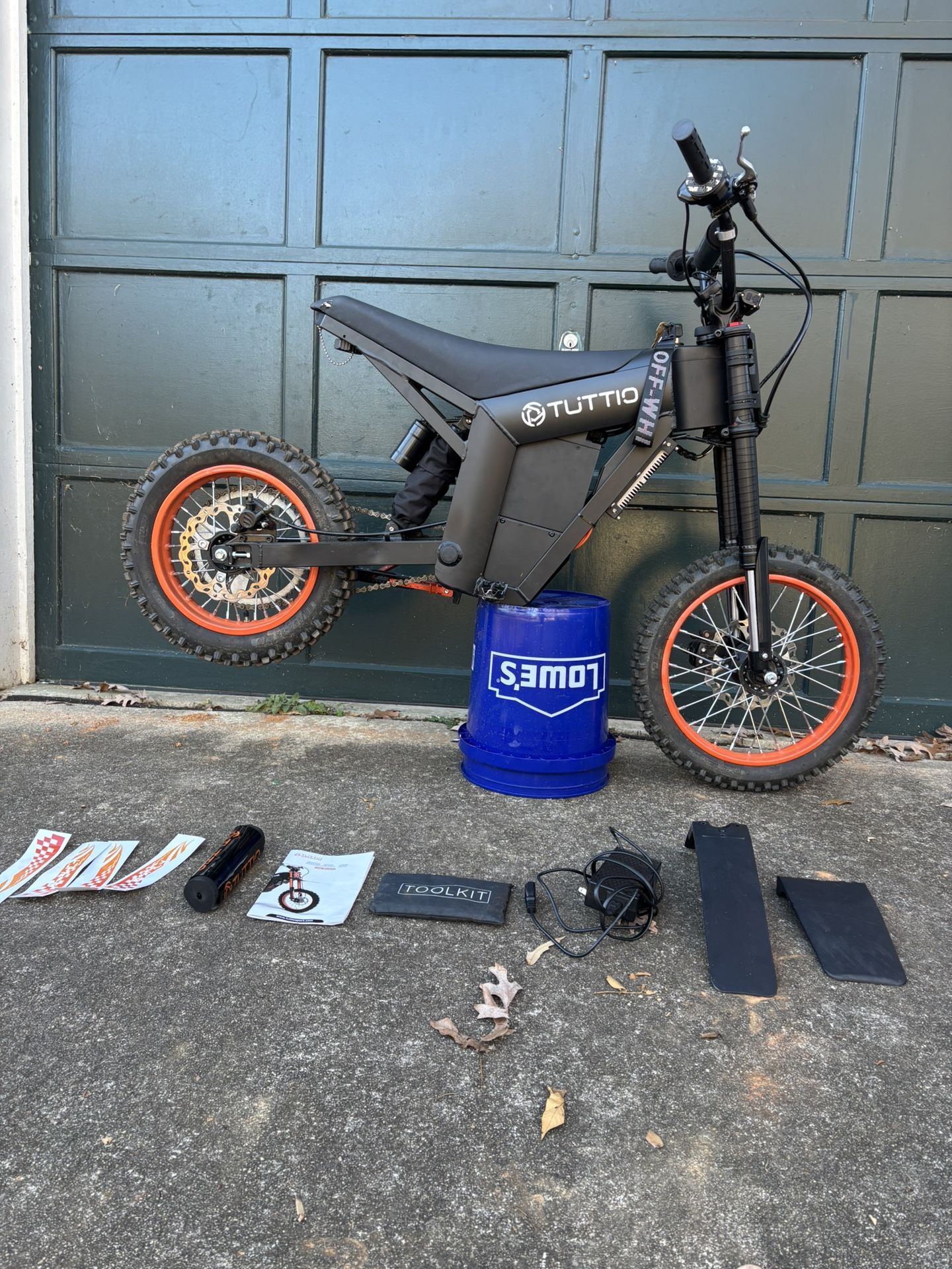 Tuttio With Surron Throttle And Key Ignition In Frame