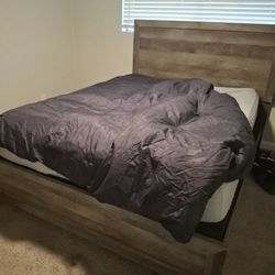 QUEEN Bed Frame QUEEN size