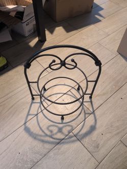 Southern Living at Home Wrought Iron Two-Tiered Plate Stand from the Red Mountain Iron Collection (Model #40009)