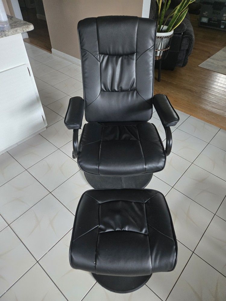 swirl recliner with foor rest