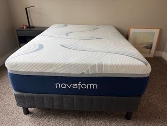 Memory Foam Mattress - FULL Size - With Platform Bed Stand