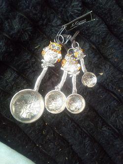 Measuring spoons