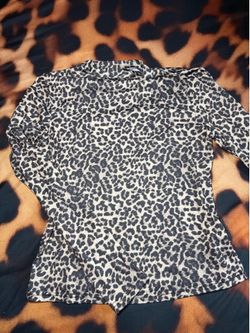 Shein Lepord long sleeve - Size Large