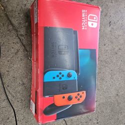 Nintendo
Nintendo Switch HAC-001(-01