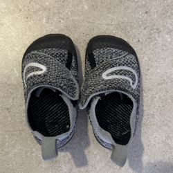 Nike First Walker - Size 6 