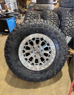 Fuel Wheels & Tires