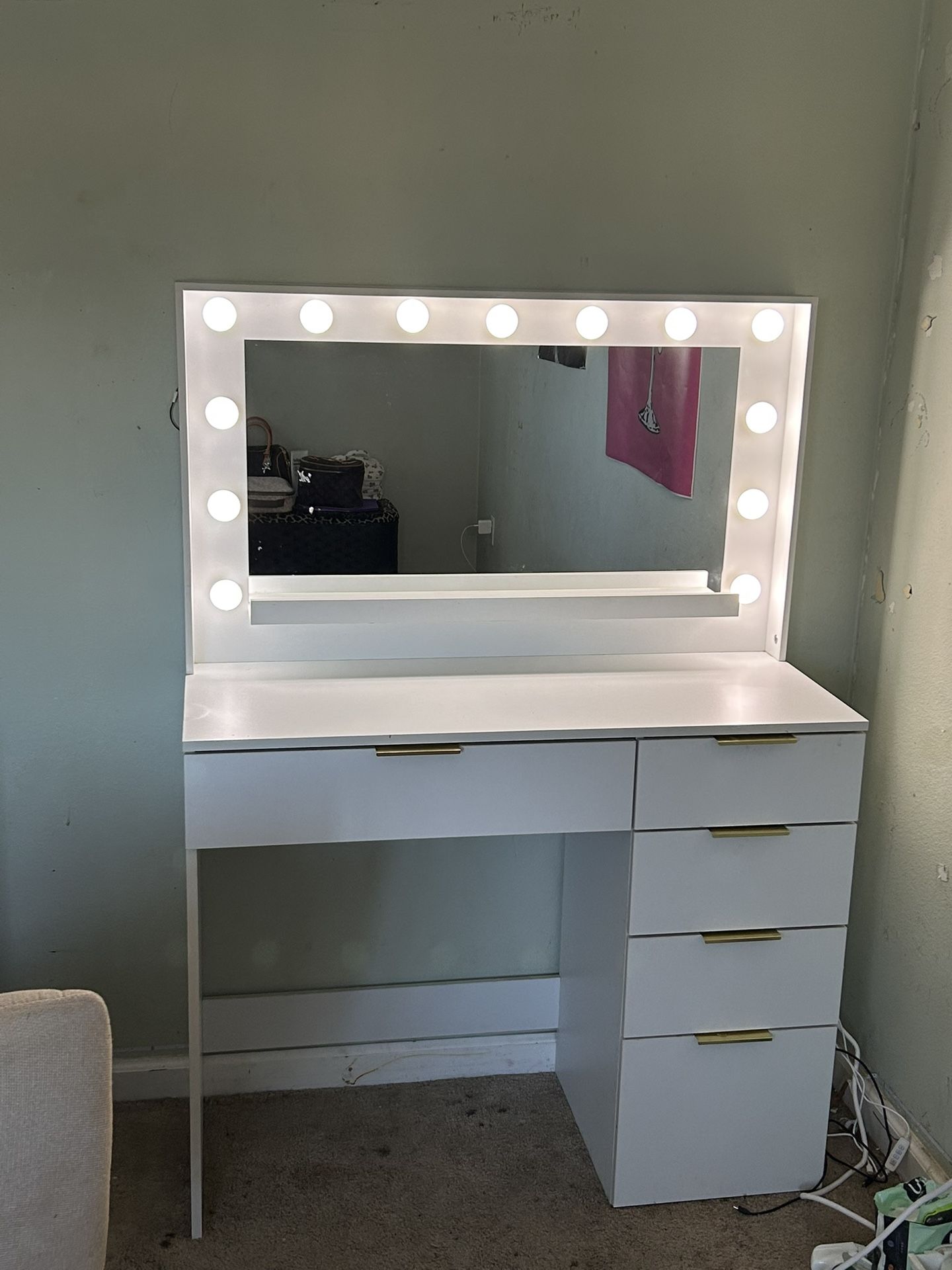 Makeup Vanity