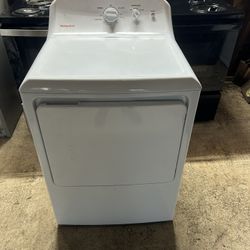 Hotpoint - 6.2 Cu. Ft. Electric Dryer with Auto Dry - White used with 3 months warranty include delivery and installation first floor. Production date