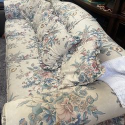 Love seat and full sofa 
