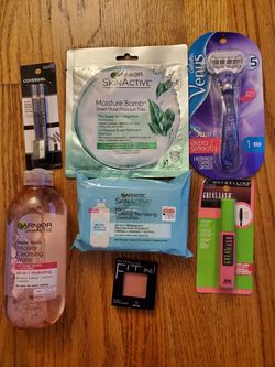 Garnier, maybelline, Covergirl, venus.