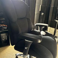 Comfortable XL luxury Office Chair