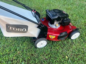 Toro self propelled lawnmower
