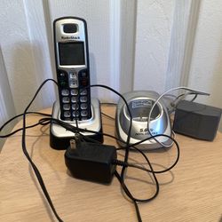RadioShack cordless phone As is and Panasonic KX-TCA1 AC Adapter and phone base