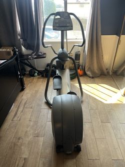 Precor Efx 5.23 Elliptical 