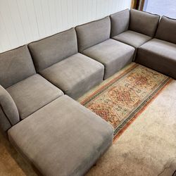Large Pottery Barn Teen modular (sectional) couch + DELIVERY
