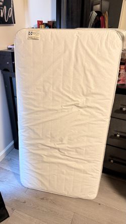 Kids crib mattress