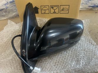 03-08 Toyota Matrix mirror