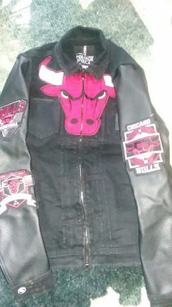 Bulls jacket medium