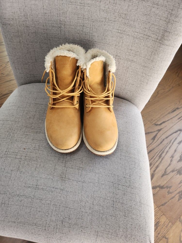 Timberland Waterproof Size 5 Y