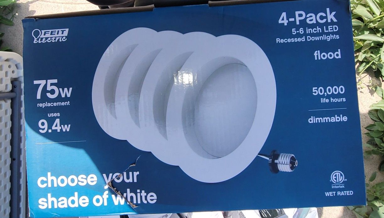  LED

Recessed Downlights 4-Pack 5-6 inch