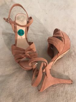 Vince Camuto Nude Suede Heels Pumps 7.5