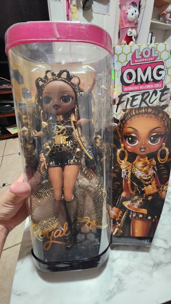 LOL SURPRISE OMG! Fierce Queen BEE Doll