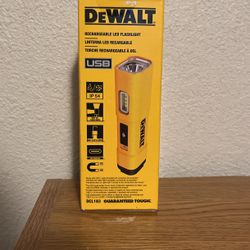 DeWALT Rechargeable Led Flashlight 
