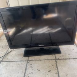 32 Inch Samsung Television/ No Remote