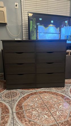 Gray 8 drawer dresser