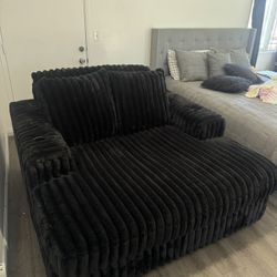 Midnight-Madness Oversized Chaise Black Couch 