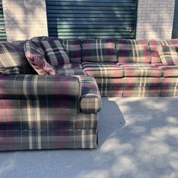 Plaid Sectional 🚚 Free Delivery 🚚
