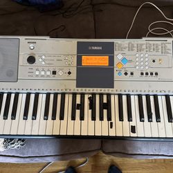Yamaha Digital Piano/Keyboard
